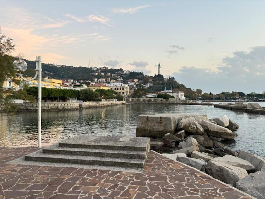 Apartament Amedeo'S Sea House Triest Zewnętrze zdjęcie